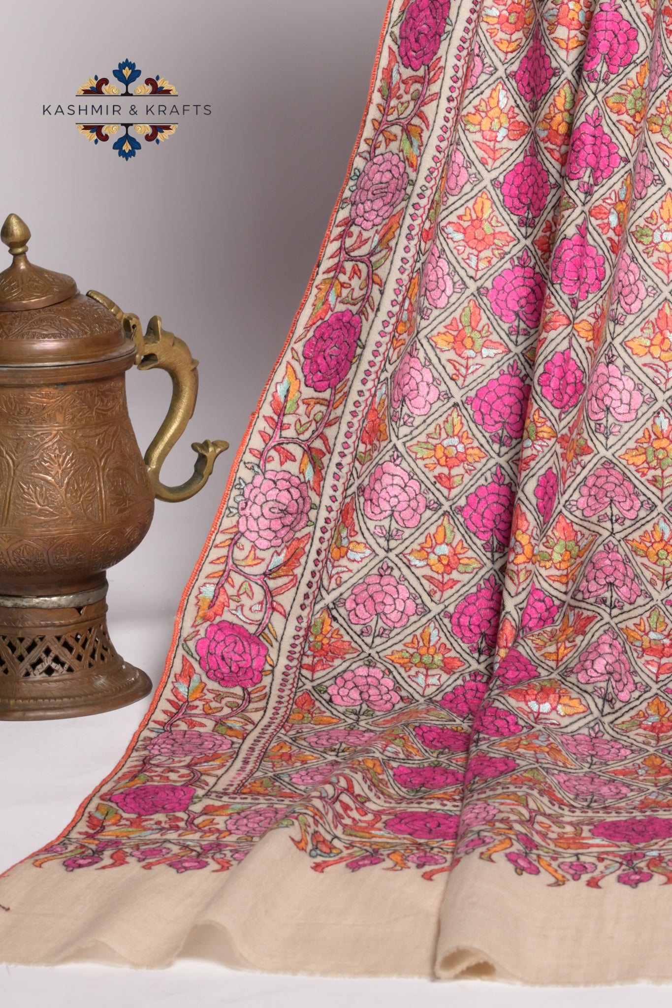 Zehba – Handwoven Papier-Mâché & Sozni Pashmina in Vibrant Rose Mosaic on Soft Beige