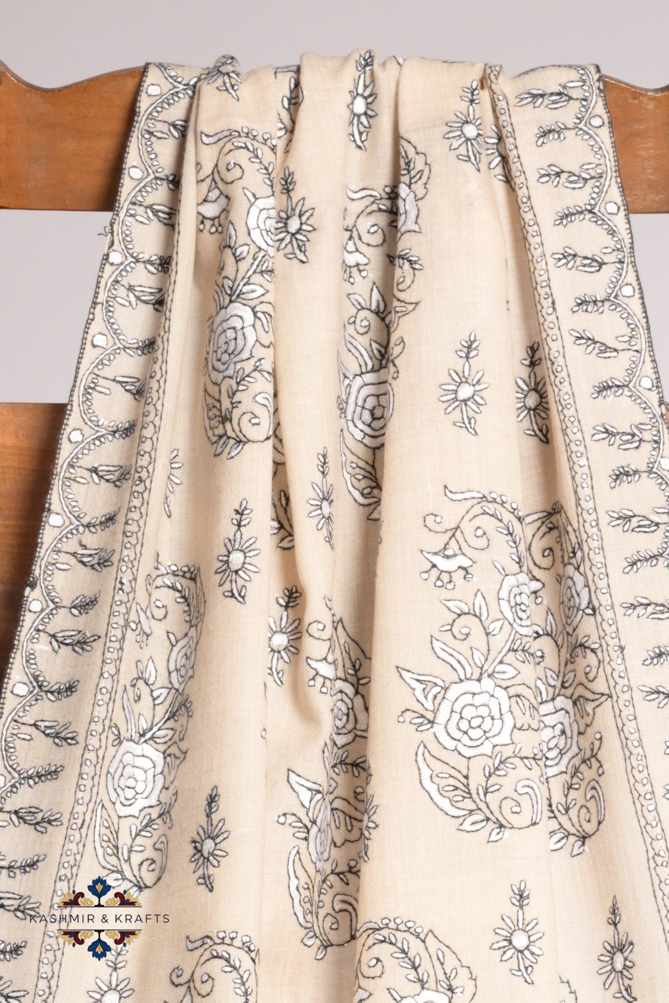 Rang-e-Khamoosh – Hand-Embroidered Sozni Pashmina Shawl in Cream Beige and Charcoal