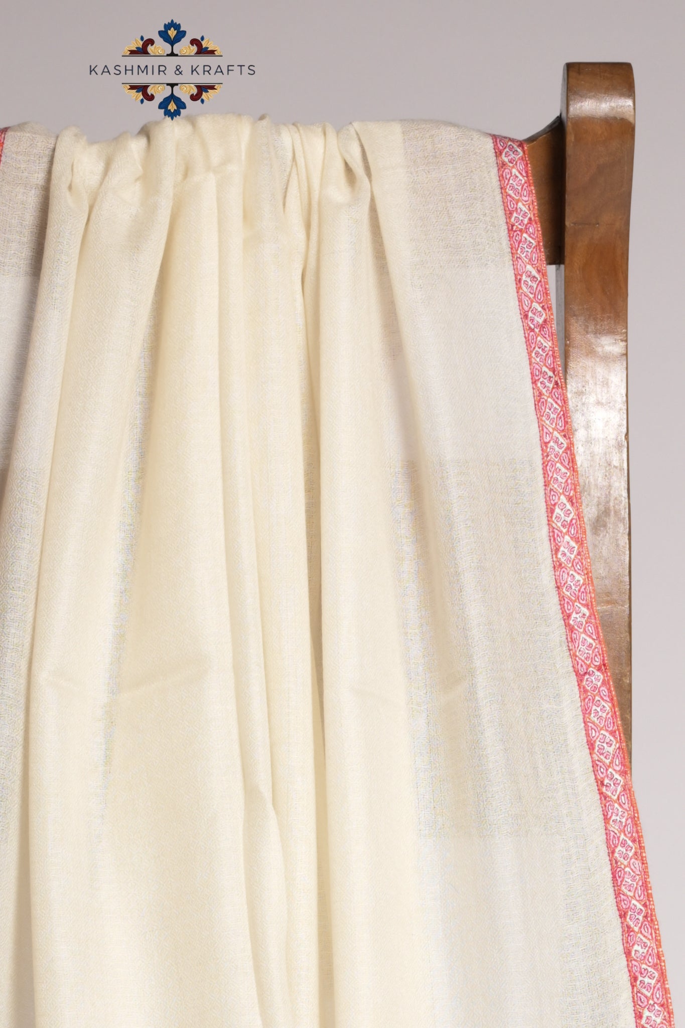 Noor-e-Safa – Sozni Fashidaar Pashmina with Corner Bootie Embroidery