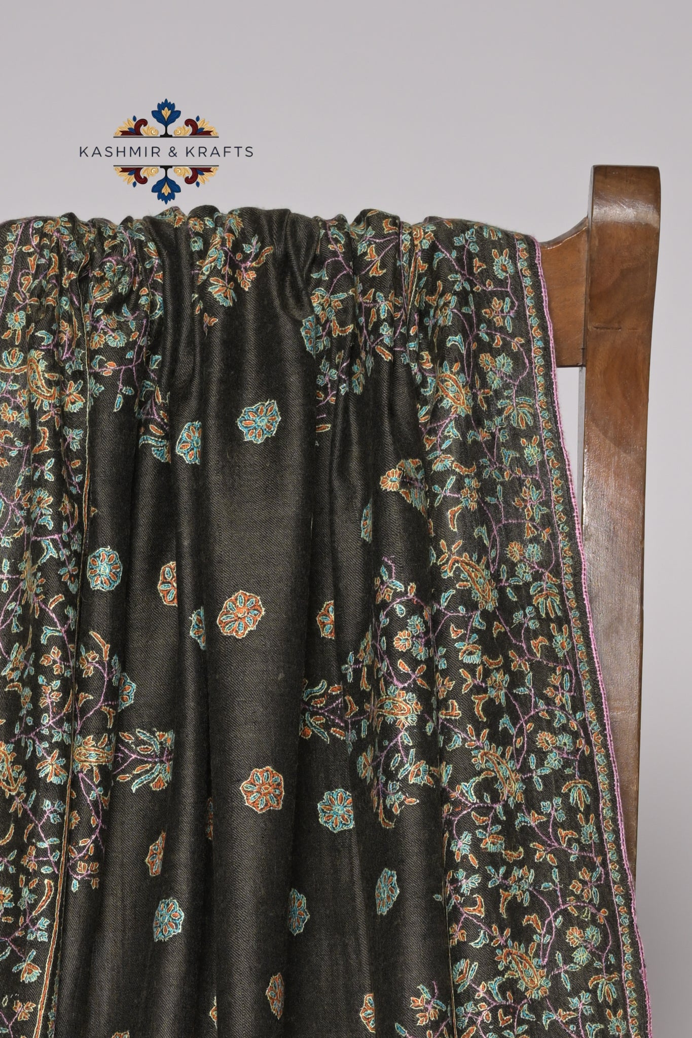 Shaamkaar – Handwoven Sozni Pashmina in Black with All-Over Floral Embroidery & Striped Palla