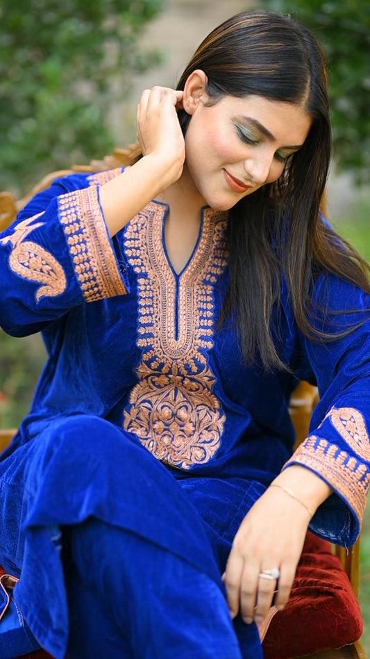 Royal Sapphire Kashmiri Velvet Pheran Set – Hand-Embroidered Tilla Elegance